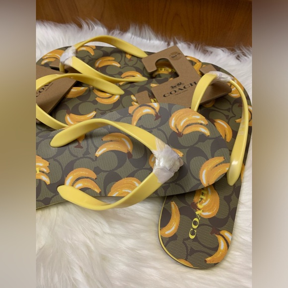 Spanking Brand New COACH Flip Flops w/ Banana Print😋Unisex - Picture 12 of 16
